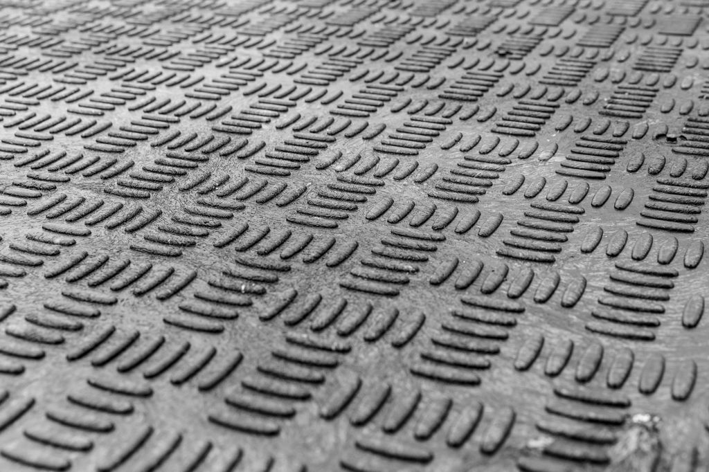 Stapelbox gefüllt mit Fahrplatten - 300x100x2cm - DS - Fotos 5